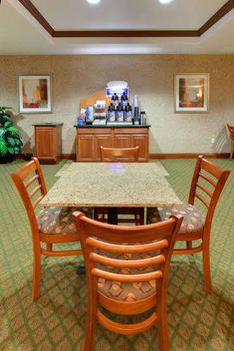 Holiday Inn Express Tehachapi By Ihg Exterior foto